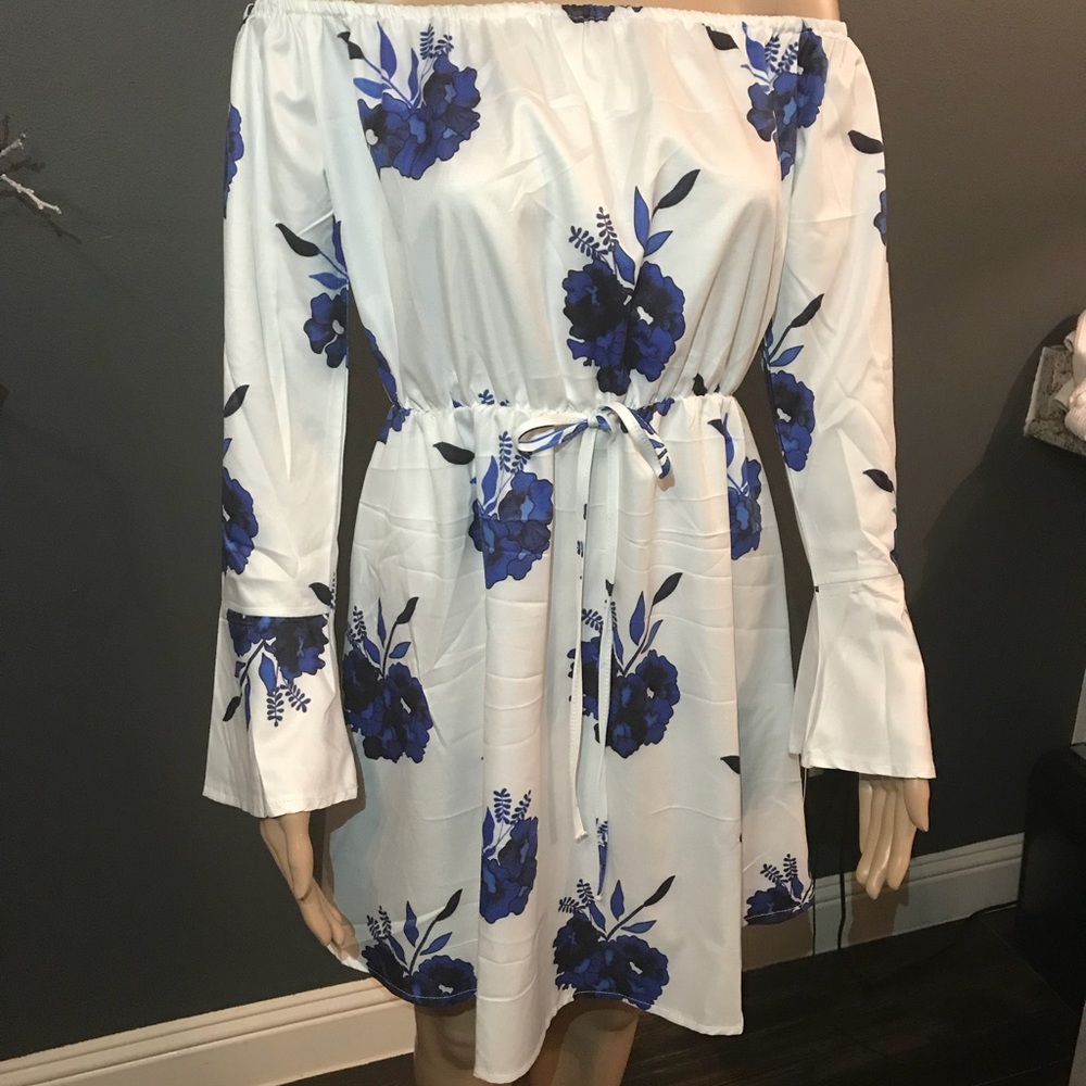 Dress - Picture 2 of 3